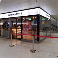 Exterior in underpass at Dunkin' - Hbf in Zurich