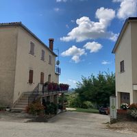 The house on the left is the one where you can buy the oil. Google Maps navigated us to a wrong one.   at Agro-Millo in Buje