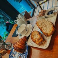 Yammy breakfast!   at Teapots in Madrid