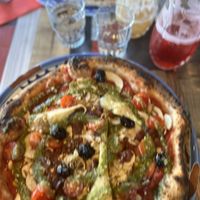 Pizza vegan  at Love e Basta in Angers