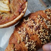 Croissant y tartaleta de cebolla caramelizada at La Fabrique in Barcelona