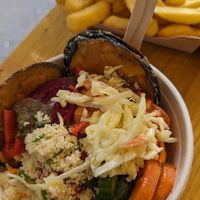 Salad bowl and chips at Maoz - Damrak in Amsterdam