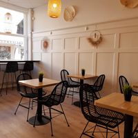 Indoor seating at Happy Bowl in Biel
