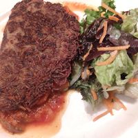 Veganer "Boxty" (Reibekuchen) mit Ratatouille und Salat at Bricín Restaurant and Boxty House in Killarney