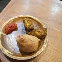Snacks - samosa at Shama Vegetarian Indian Restaurant in Osaka