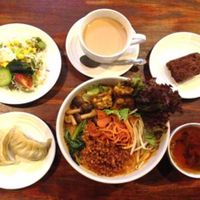 Vegan curry noodle at Shama Vegetarian Indian Restaurant in Osaka