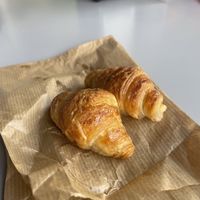 Got some amazing mini vegan croissants that were super sweet and perfect little pastries  at CroisSants in Barcelona