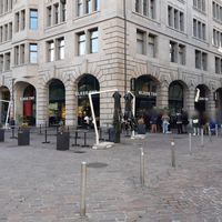 Outdoor seating at Black Tap Craft Burgers & Beer in Zurich