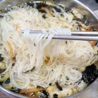 Janchi Guksu 잔치국수 - close-up at Daom Noodle 다옴국수 in Seoul