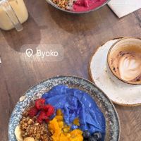 Smoothie bowls at BYOKO in Malaga