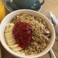 breakfast pot  at Taylor's Cafe in Brussels