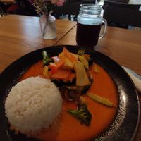Rotes Thai Curry 🍛 rot, leicht scharf at Cố Đô Bistro in Munich