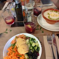 Salad and hummus at Vegetariano El Calafate in Malaga