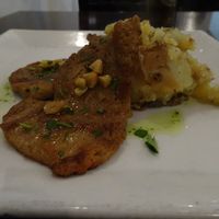Seitan and potatoes at Vegetariano El Calafate in Malaga