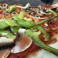 vegan = no cheese  at La Pizza de Nico in Strasbourg