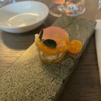 Rijst crisp met bataat crème en gepickelde radijs   at Dijk9 in Eindhoven