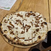 Flammekueche at La Pizzeria - Paulo Azevedo in Woerth