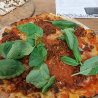 Pizza volognaise at La Pizzeria - Paulo Azevedo in Woerth