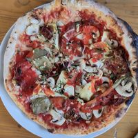 Vegan Pizza at La Pizzeria - Paulo Azevedo in Woerth