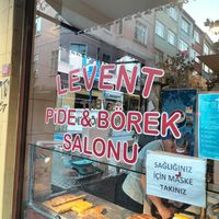 Best to go early for the vegan options at Levent Pide in Istanbul