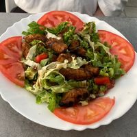 Vegan souvlaki salad at Gyros House in Kalampaka