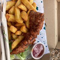 Smoked ‘haddock’ and chips with free ketchup at The No Catch Co in Brighton