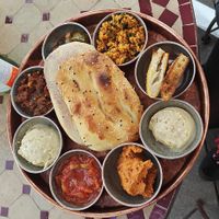 Meze made vegan on request at Bona'me in Cologne