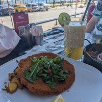 Vegan schnitzel and fresh at BigChefs Konyaaltı in Antalya