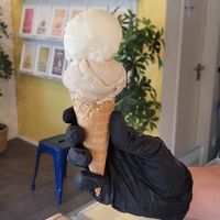Bergamotte, Chai-latte at Hasta Ice Cream in Zurich