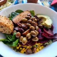 Compose your own salad at L‘ Insalatina in Merano