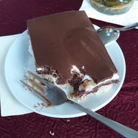 Vegane Donauwelle at Dada in Regensburg