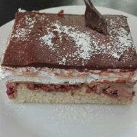 Vegan donauwelle at Dada in Regensburg