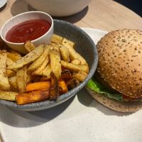 Supreme burger  at Copper Branch in Utrecht