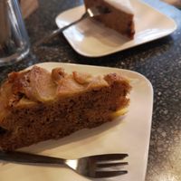 apple cake (front) + carrot cake (back) at Copper Branch in Utrecht