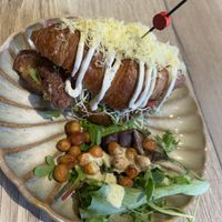 Try-Before-You-Die Truffle Burger 17,90€
Ketchup 0,90€
  at Copper Branch in Utrecht