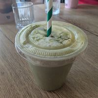 Matcha frappuchino without coffee for takeout at Copper Branch in Utrecht