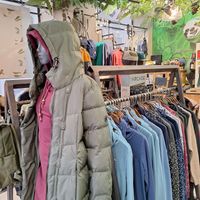  at Kanopee Store in Lyon