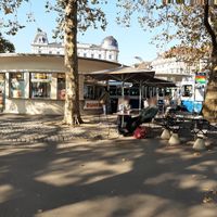 Outdoor seating (no indoor seating) at Dunkin' - Bellevueplatz in Zurich