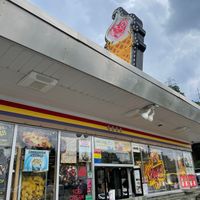Exterior of Page's at Page Dairy Mart in Pittsburgh