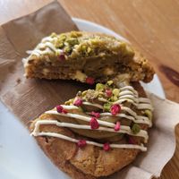 Pistachio stuffed cookie at YayLo in Reading