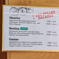 “Bettina” salad, which includes basmati rice, tahini sauce, chickpeas, and more. It's a perfect combination of vegetables and legumes. at Barnabé in Nantes