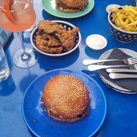 Smash Burger + fried Mushroom + Pommes (+the plates 🥰) at DAR Restaurant & Cocktail Bar in Zurich
