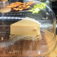 vegan cheesecake at The Closet in Seoul