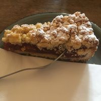 Kirsch-Streusel-Kuchen  at Zimt & Zucker in Berlin