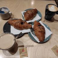 Breakfast at Shake Cafe - Via dei Neri  in Florence