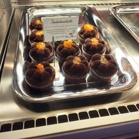 Chocolate vegan cupcakes (big) at Bonne Maman in Zurich