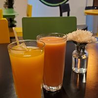 Fresh squeezed orange juice & mango/strawberry frappe at El Secreto De Bruny in Carolina