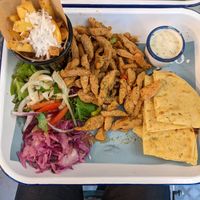 Vegan gyros at Apló Greek Kitchen & Foods in Berlin