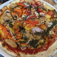 Vegan "pollo" pizza at Happy Italy - Kop van Zuid in Rotterdam