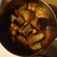 From the roti menu: 'mix of chickpeas and aubergine stewed in a curry-masala sauce' at Dabba Dinner in Nijmegen